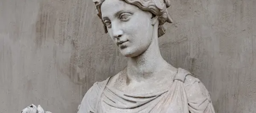 Mirarnos: cuerpo, identidad y memoria en el arte de mujeres