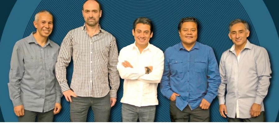 Presentación del disco Moments del grupo de jazz 5.° Elemento