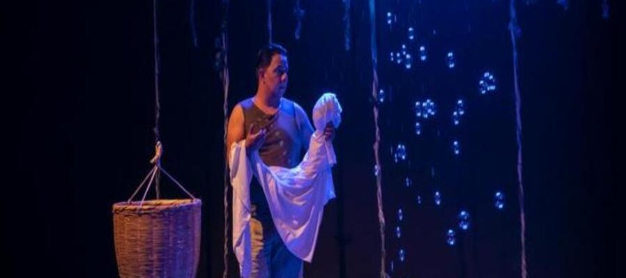 Niño del agua