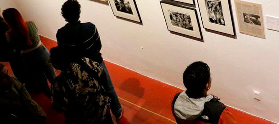 Visita guiada | Noche de Museos Por la exposición Derivas al acervo. América es un continente