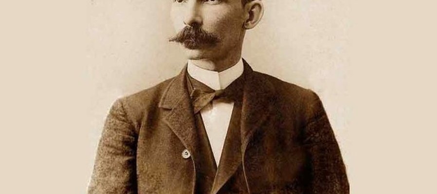 Ofrenda floral por José Martí