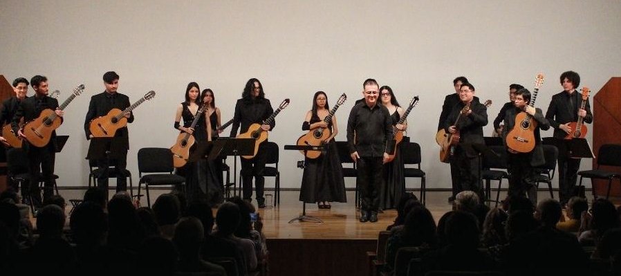 Orquesta de guitarras del CNM