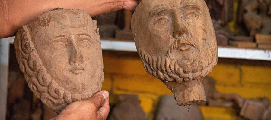 Elaboración de máscaras de madera