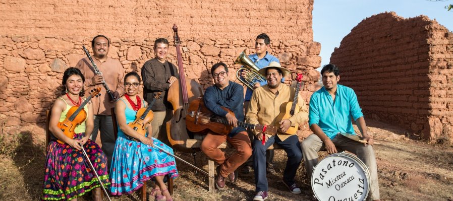 Pasatono Orquesta + Kamikaze Beat Band en concierto