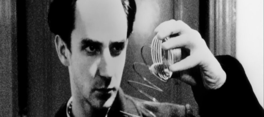 Pi: El Órden del Caos