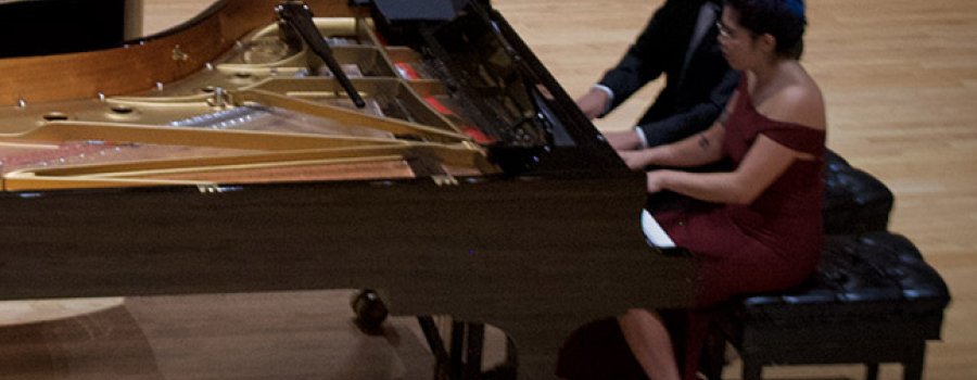 Ensamble de pianos de la Orquesta Escuela Carlos Chávez