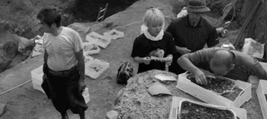 Pompeya; bajo las nubes