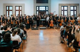 Imagen muestra de la actividad Homenaje a los maestros en activo fundadores de la Orques...