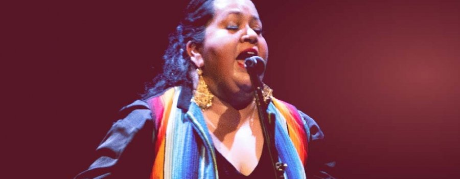 Atenea Ochoa. Canto de Jacarandas