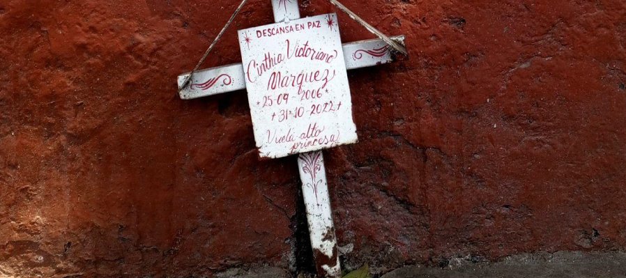 ¿Quién cuida las cruces?