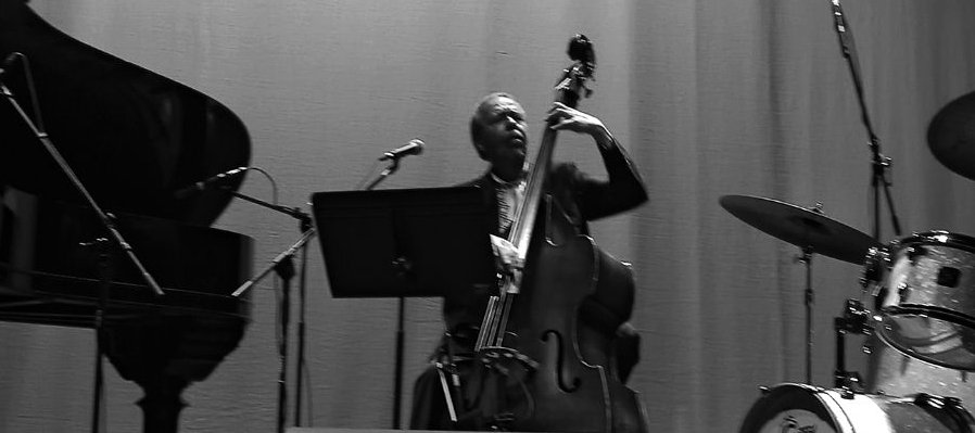 Roberto Aymes: trío de jazz