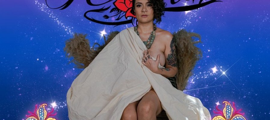 Rivvaa, Rebeca Lane y Abismo digital