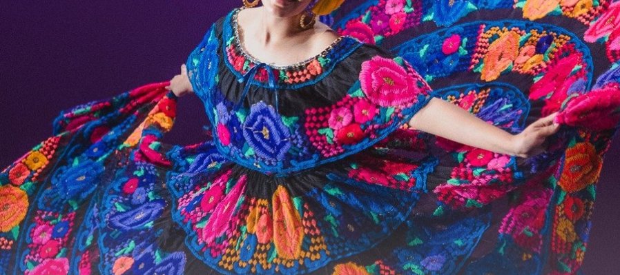 Risas y Raíces