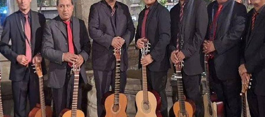 Rondalla Alma Bohemia