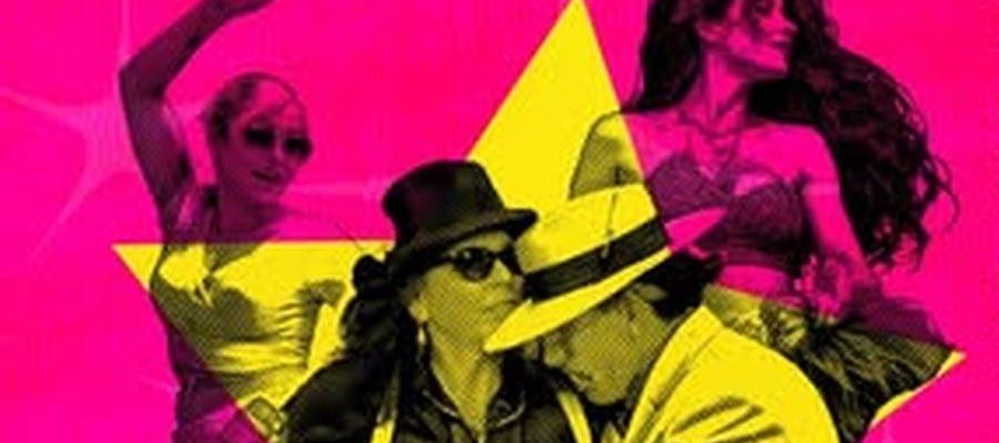 Ensayo para la coreografía de la rutina del pueblo