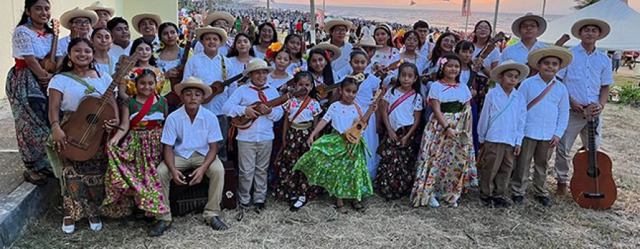 Semilleros creativos de música de Veracruz  en la Inauguración del Festival Internacional Cervantino