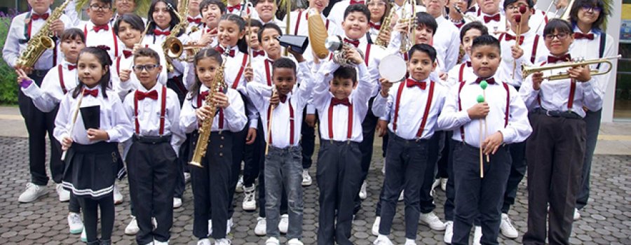 Concierto del Semillero Ensamble Comunitario de alientos y percusiones del Centro Histórico