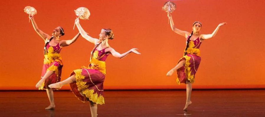 Talleres Danza UNAM: prácticas escénicas