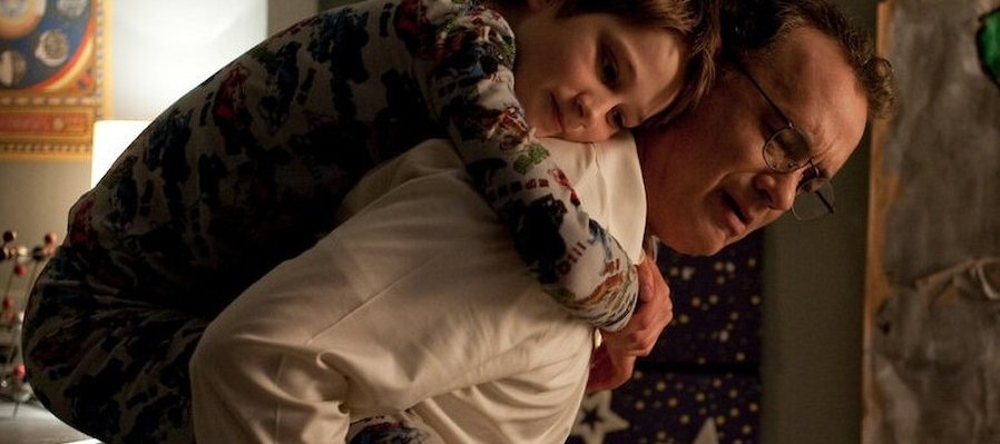 Tan fuerte y tan cerca