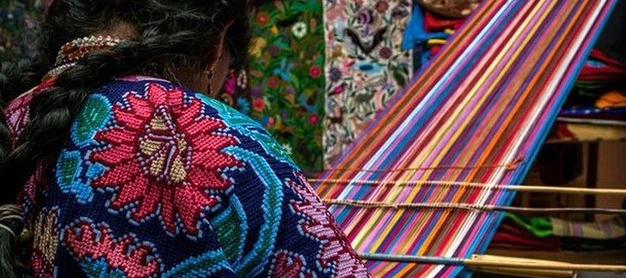 Tejido en telar de cintura