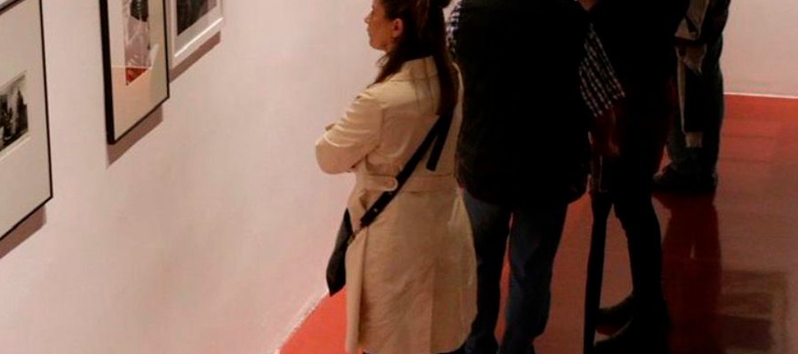 Visita guiada por la exposición Ingrid Hernández. 20 años de arte under construction