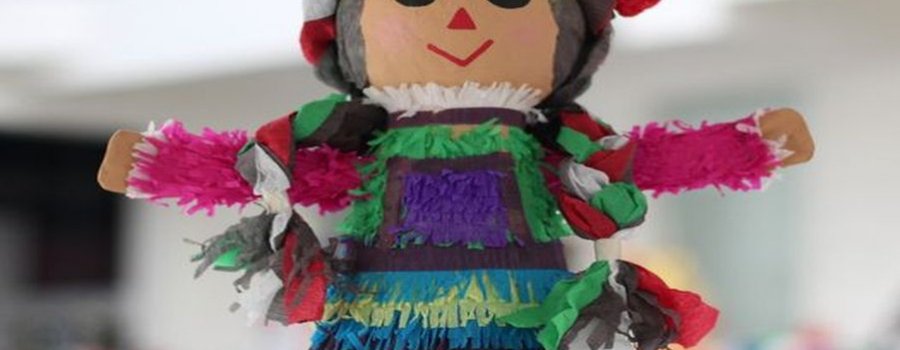 Piñata Muñeca Otomi