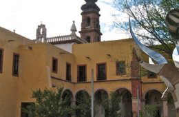 Imagen muestra del recinto CEART. Antiguo Colegio Real de Santa Rosa de Viterbo